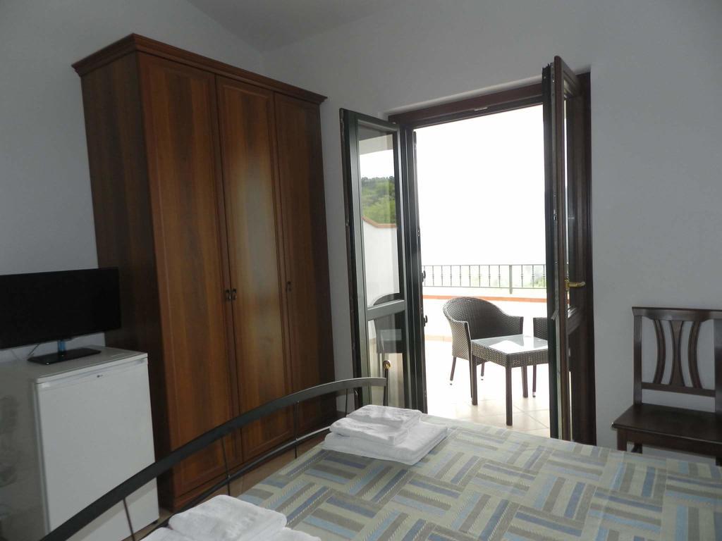 Bel Tempio Guest House San Giovanni a Piro Eksteriør bilde